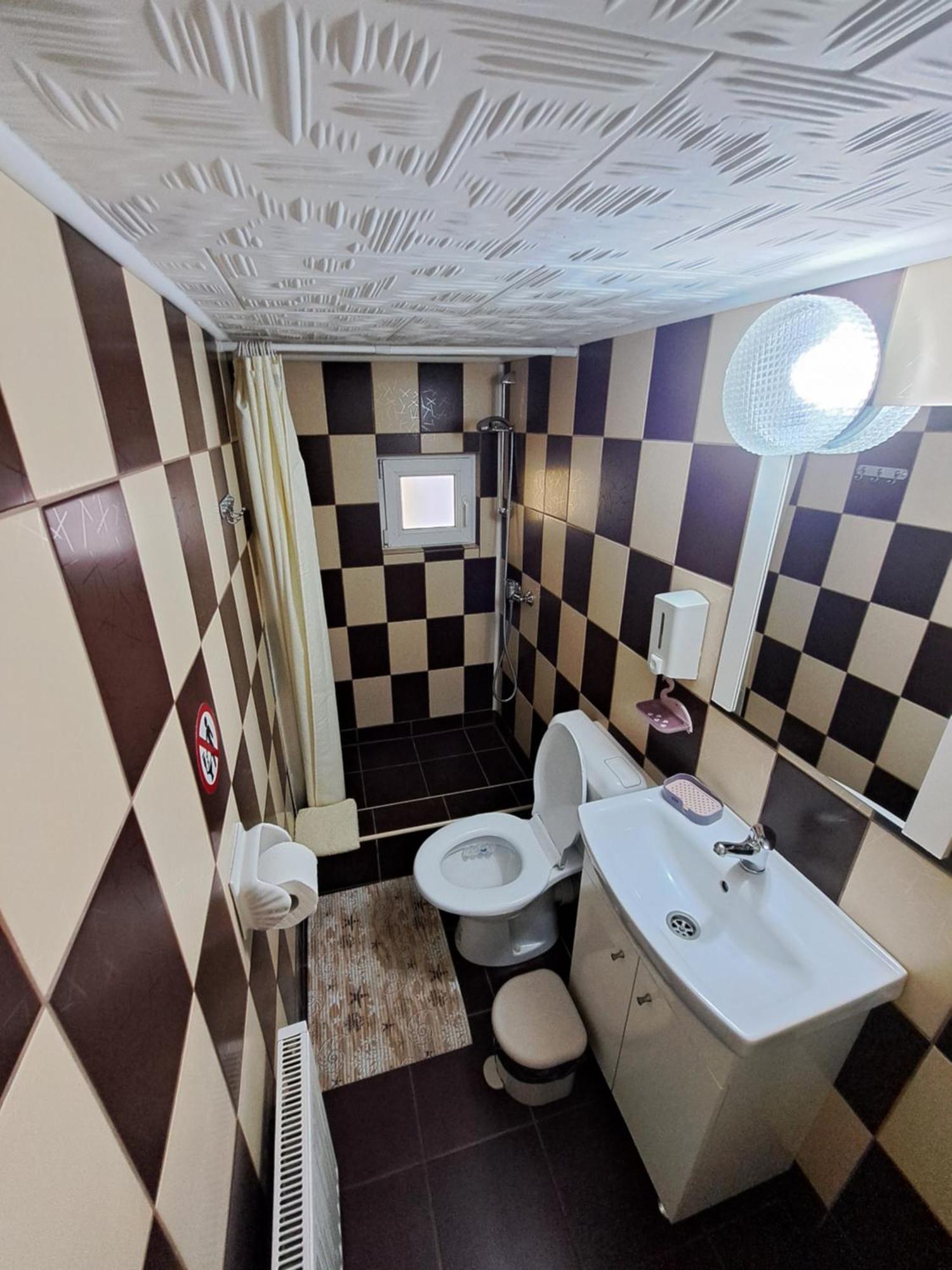 Shelby Accommodation -Adult Only- 시나이아 외부 사진