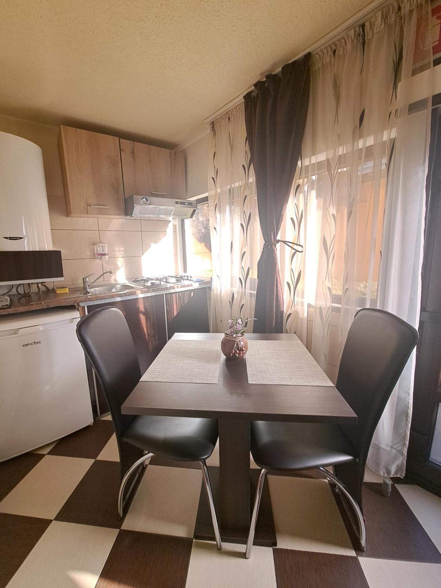 Shelby Accommodation -Adult Only- 시나이아 외부 사진