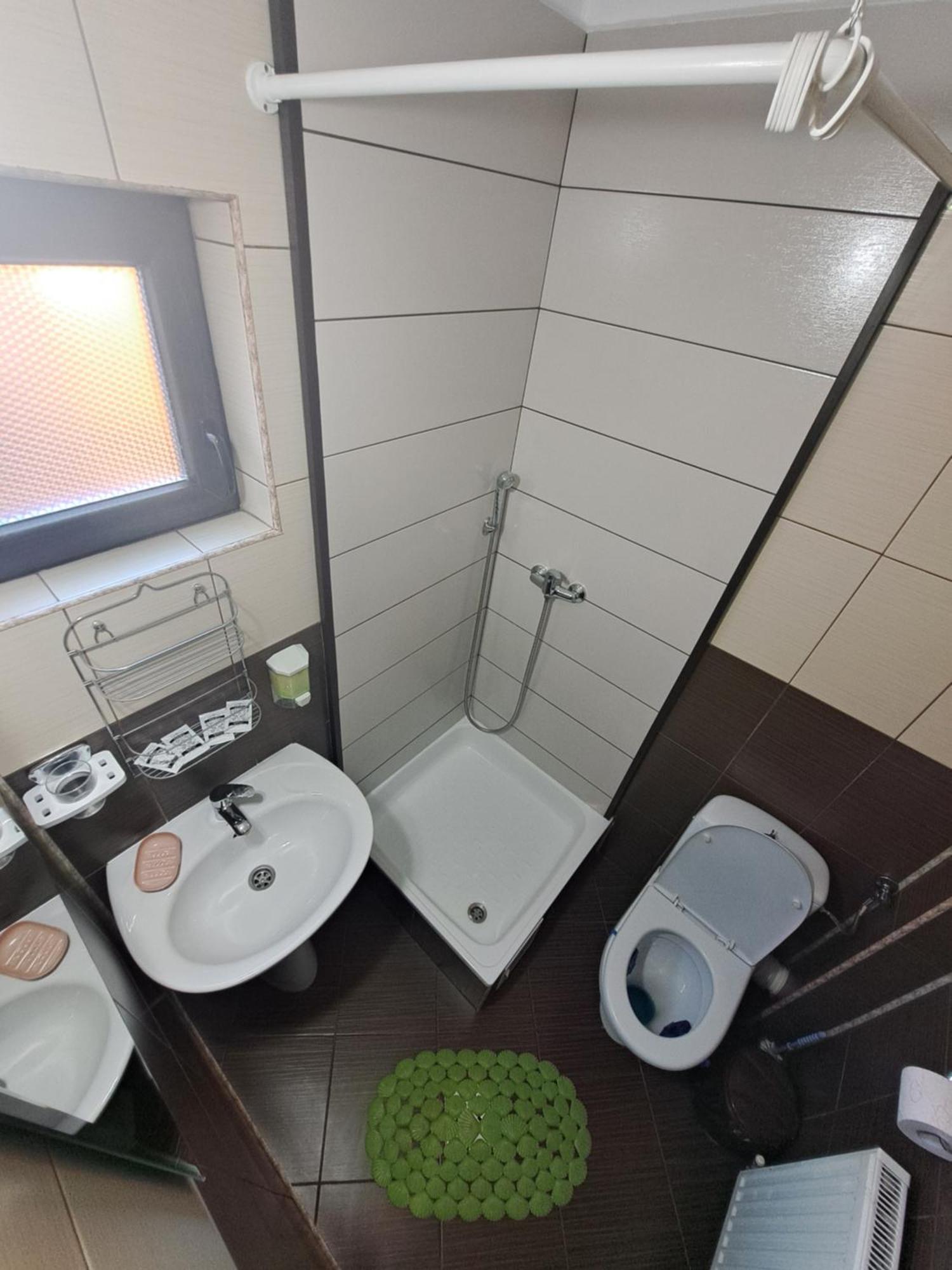 Shelby Accommodation -Adult Only- 시나이아 외부 사진